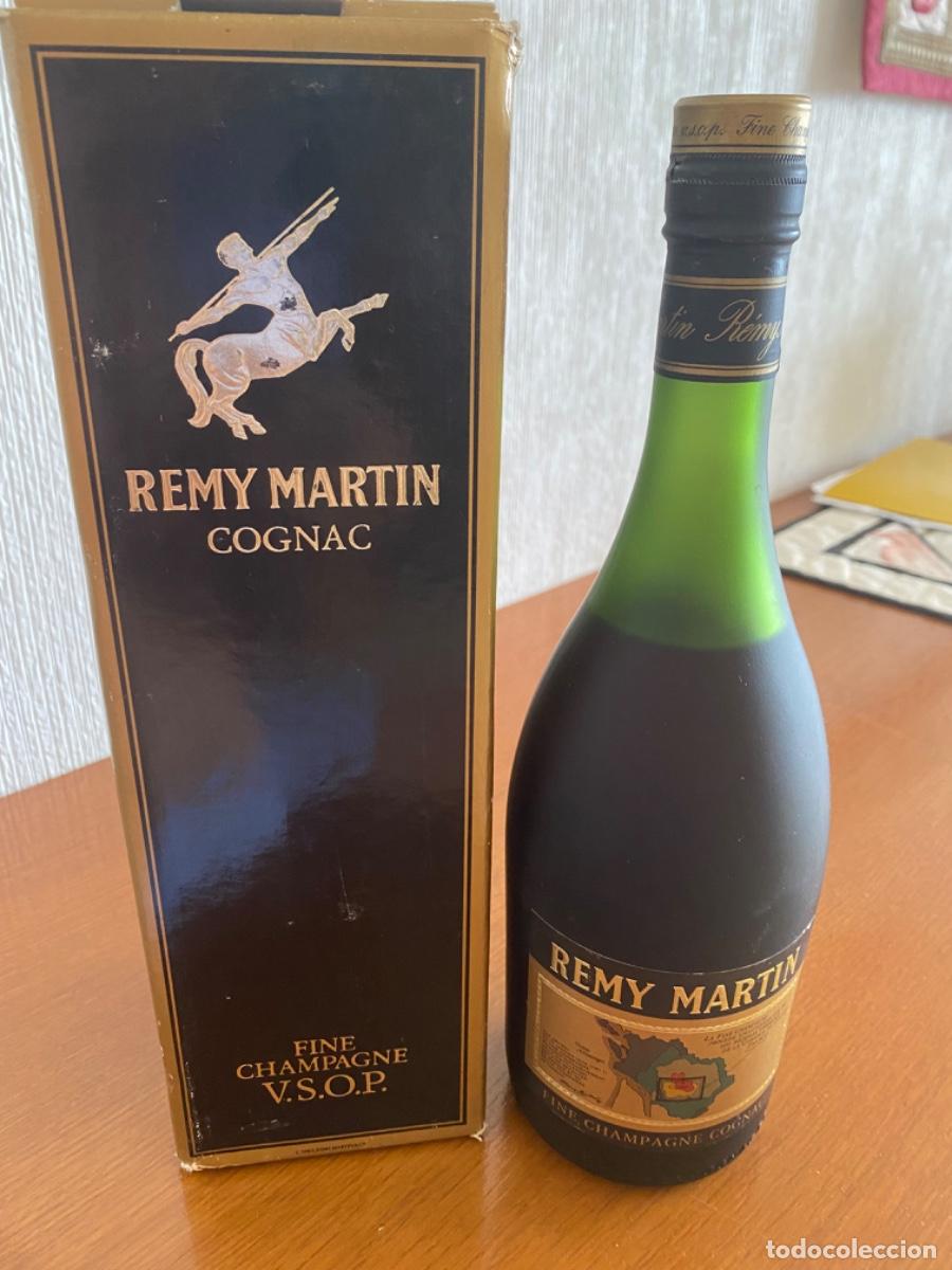 Botellas antiguas: R&eacute;my Martin V.S.O.P. Fine Champagne Cognac