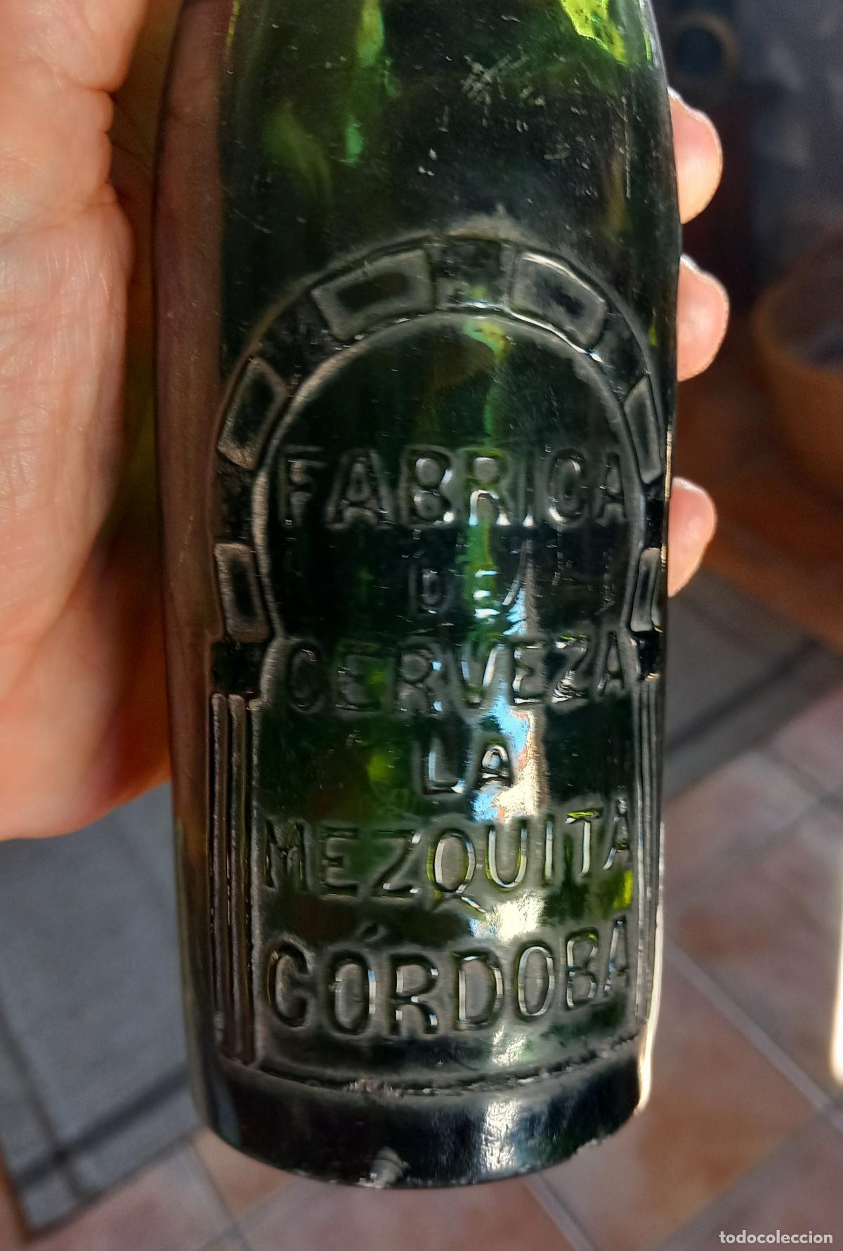 Botellas antiguas: RARISIMA BOTELLA DE CERVEZA - LA MEZQUITA - DE CORDOBA - a&ntilde;os 20 - PERFECTA CONSERVACION