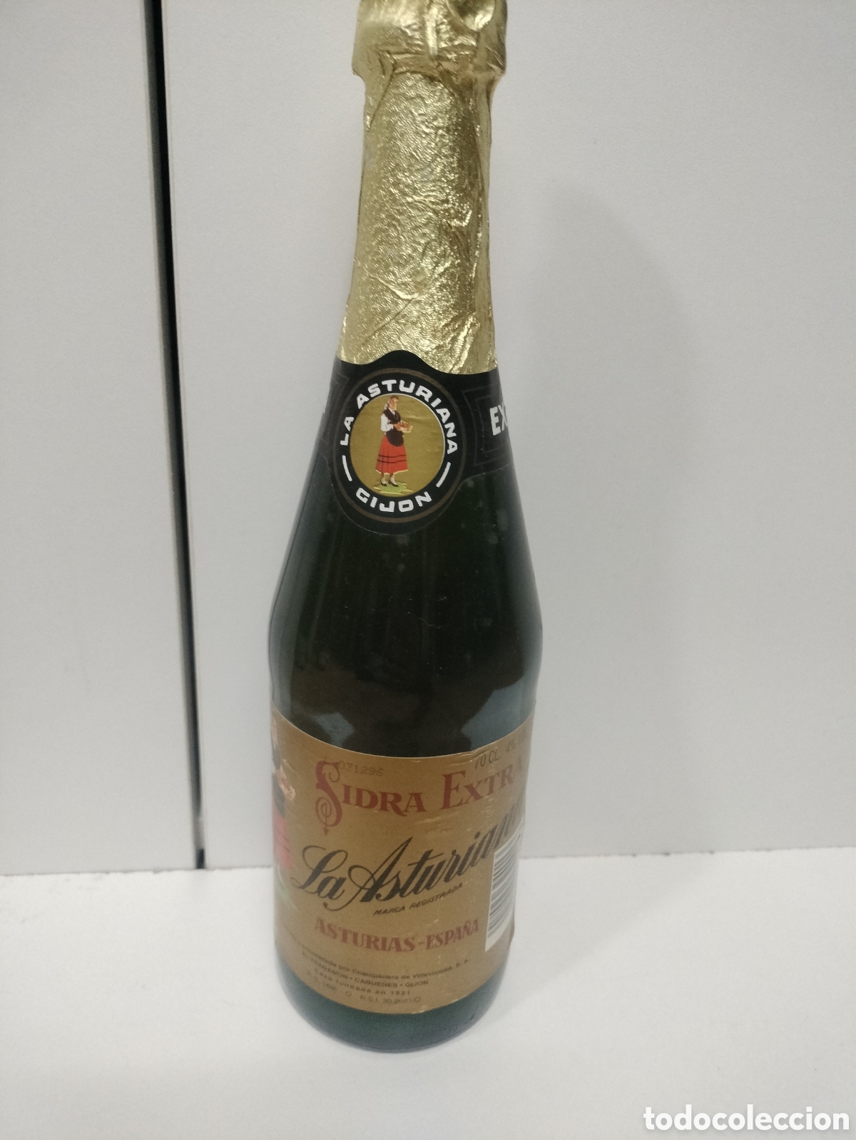 Botellas antiguas: Antigua botella de sidra La Asturiana
