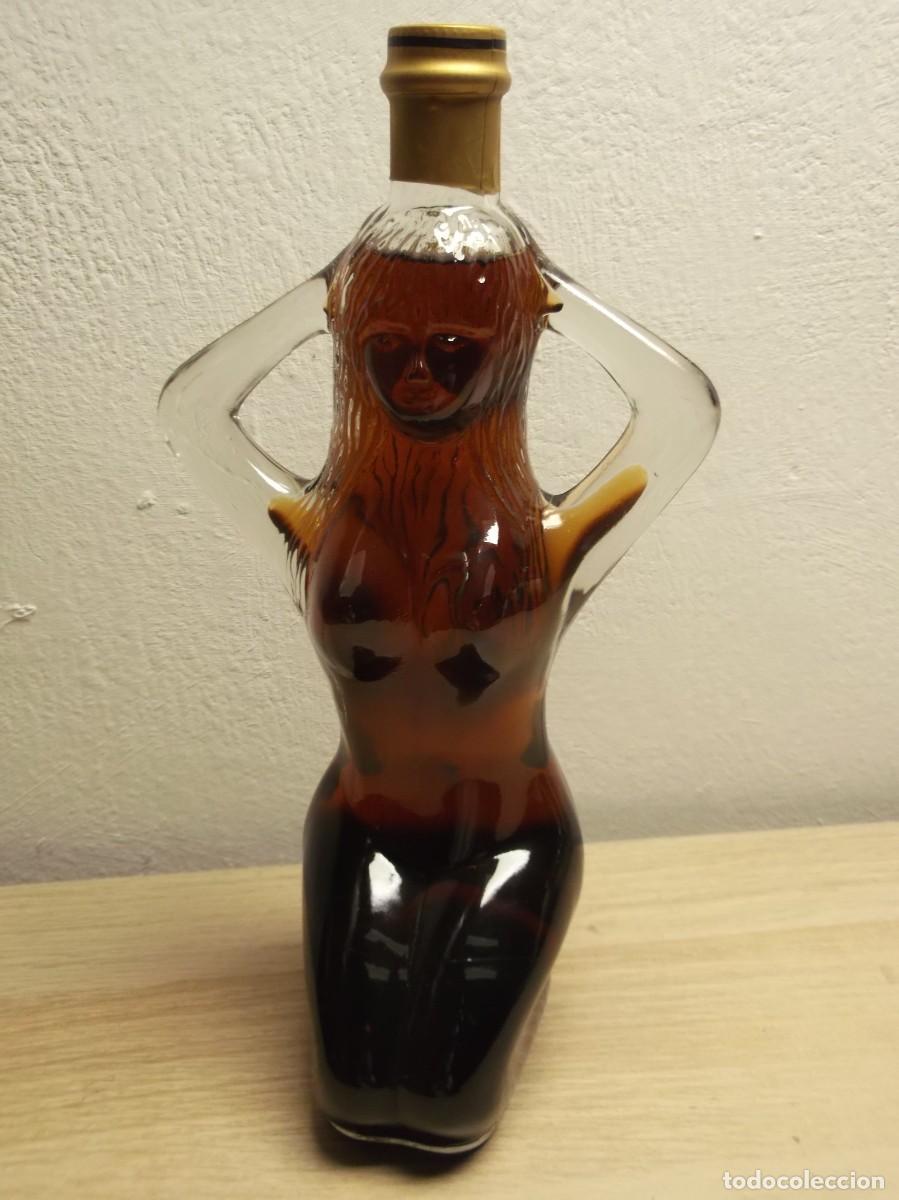 Botellas antiguas: KEELA DEPOSE 50 CL BOTELLA figurativa MUJER LICOR