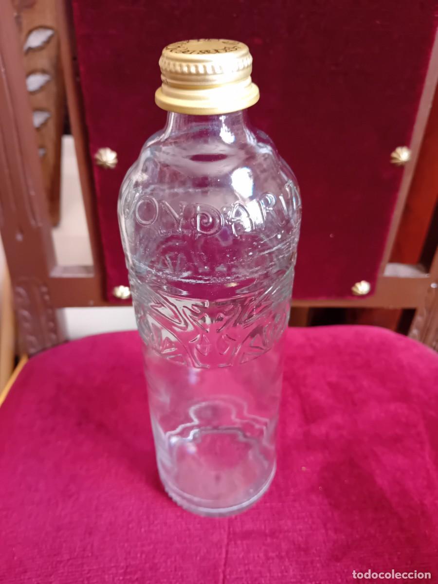 Botellas antiguas: Botella de aguas de mondariz