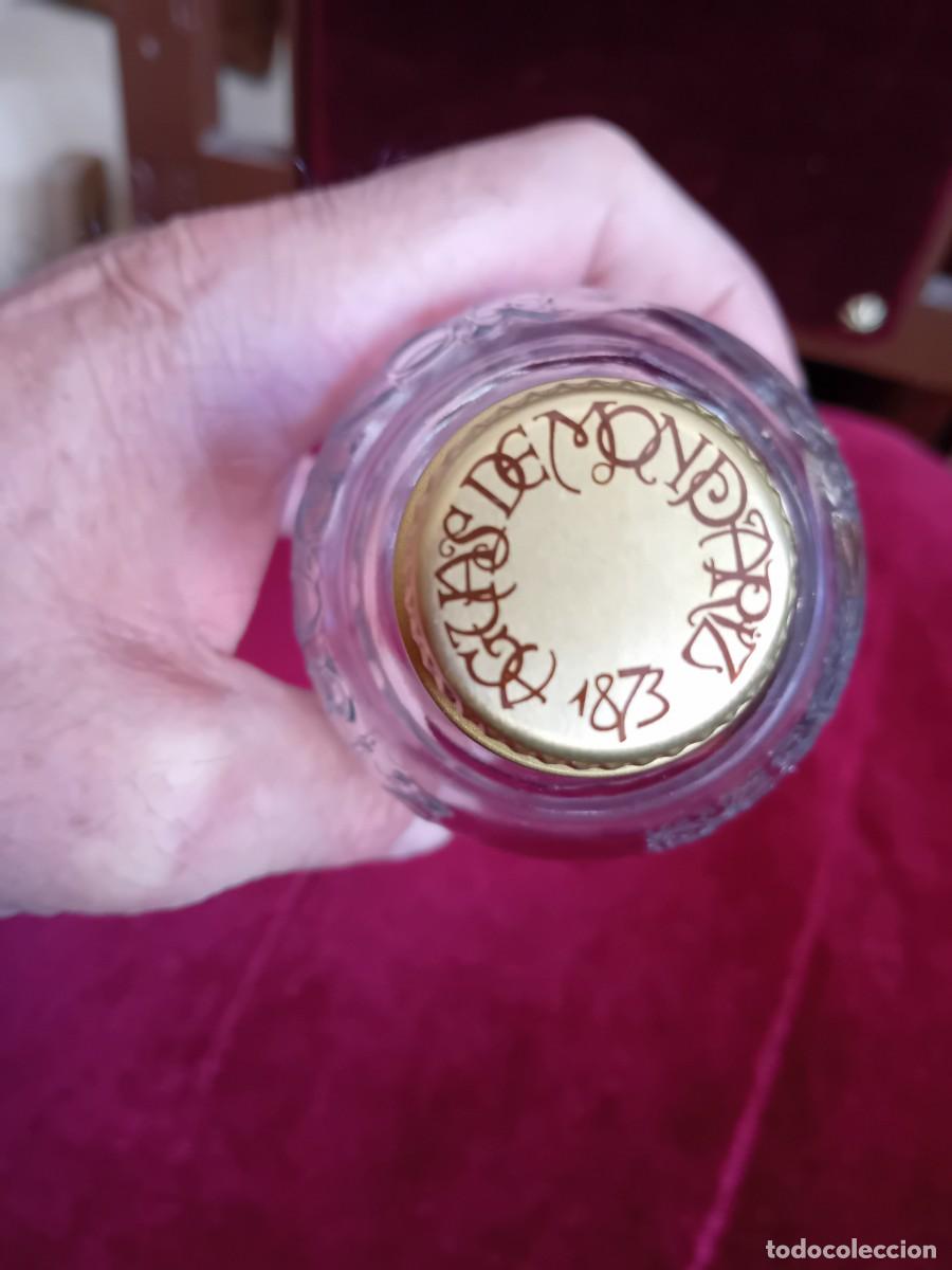 Botellas antiguas: Botella de aguas de mondariz - Foto 2