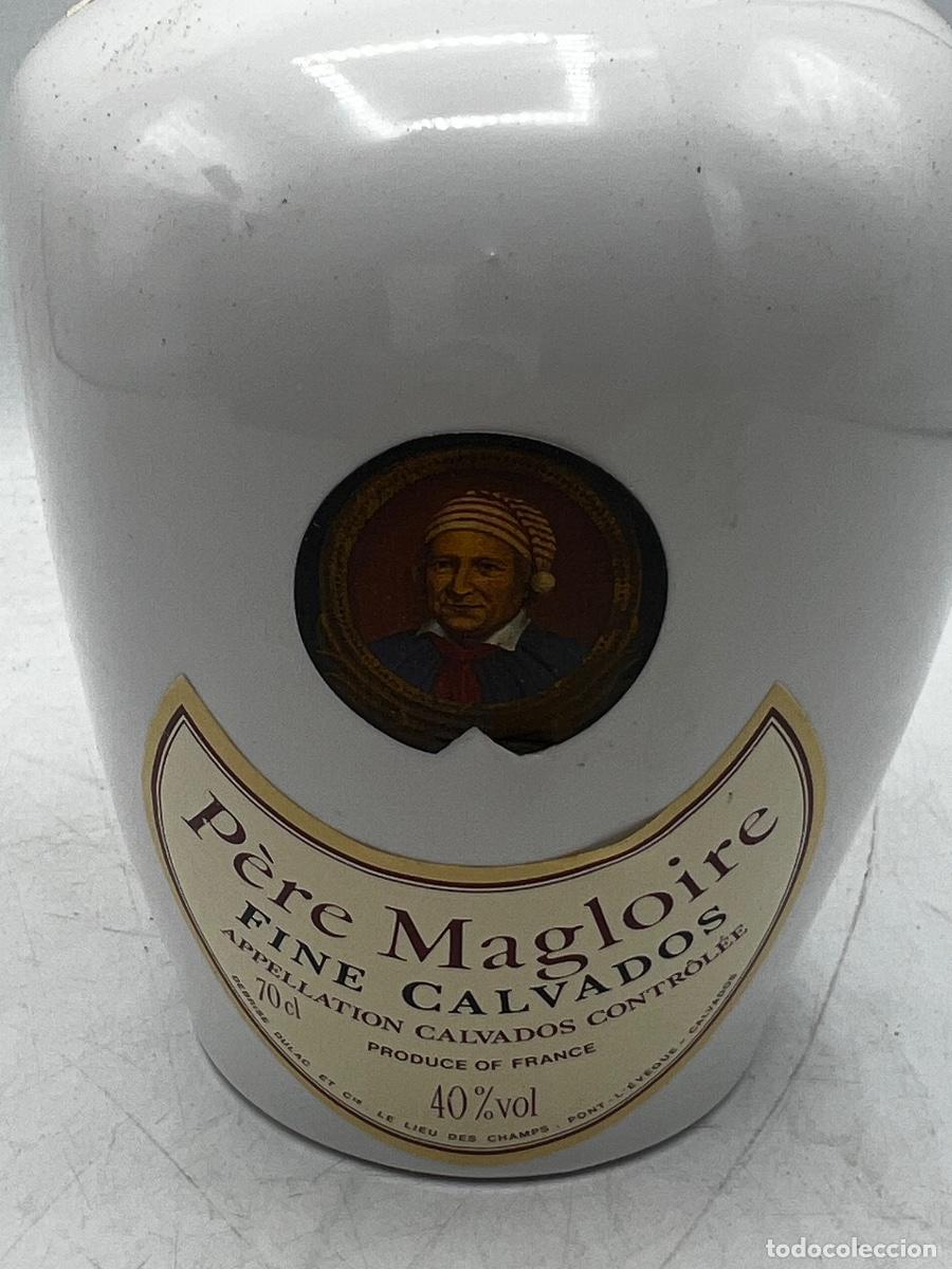 Botellas antiguas: BOTELLA DE LICOR FINE CALVADOS - Foto 12