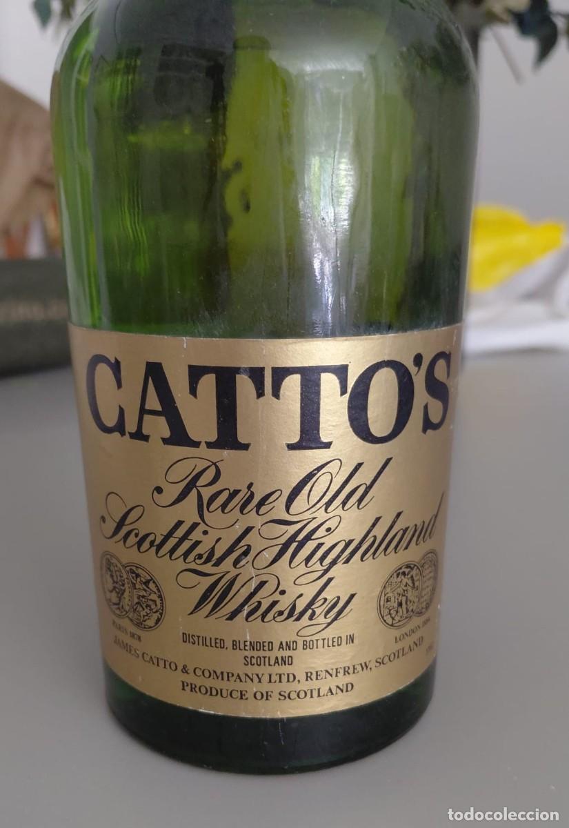 Botellas antiguas: Botella Whisky Cattos, 75CL, sin abrir. - Foto 2