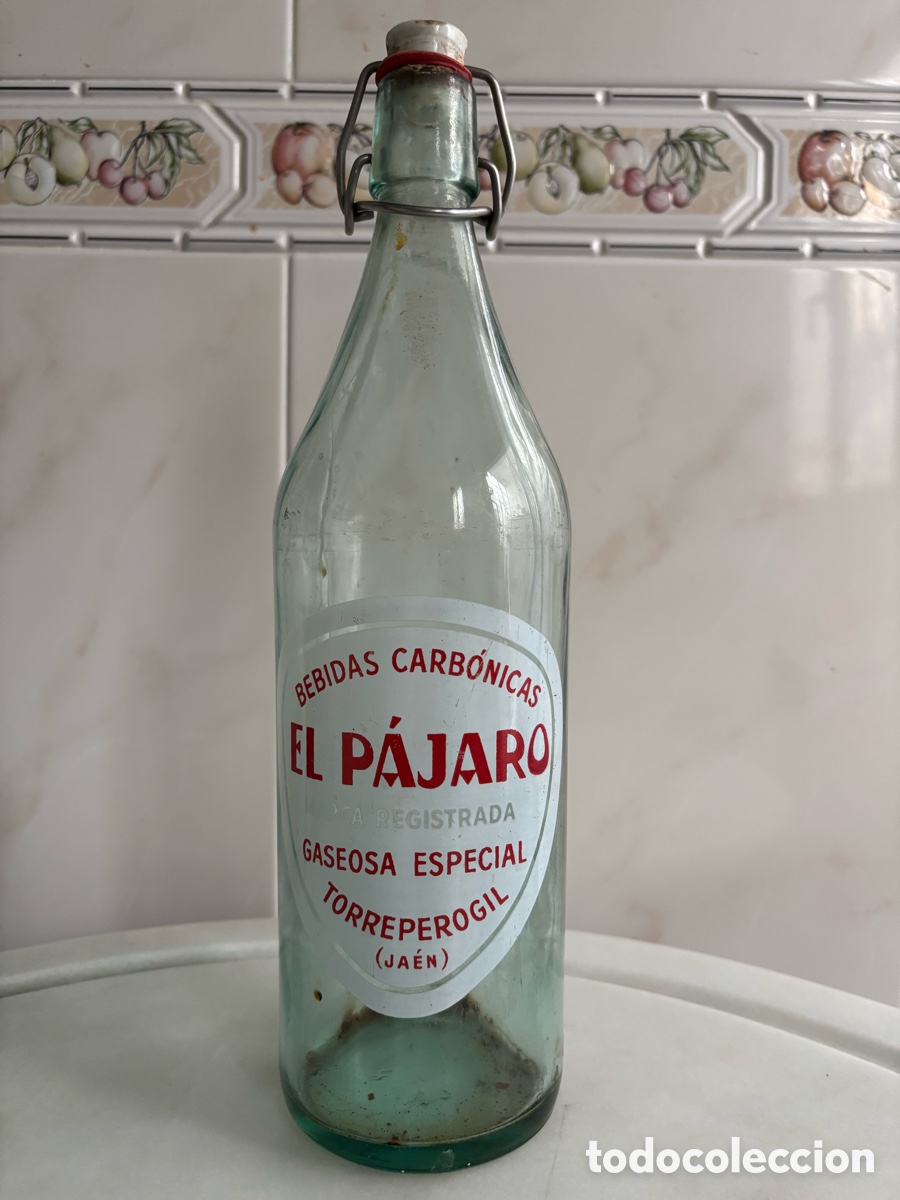 Antique bottles: Botella de gaseosa el p&aacute;jaro Torreperogil
