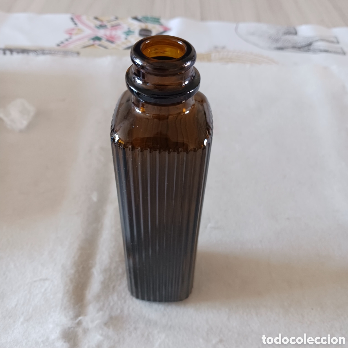 Botellas antiguas: Botella tonica serie especial