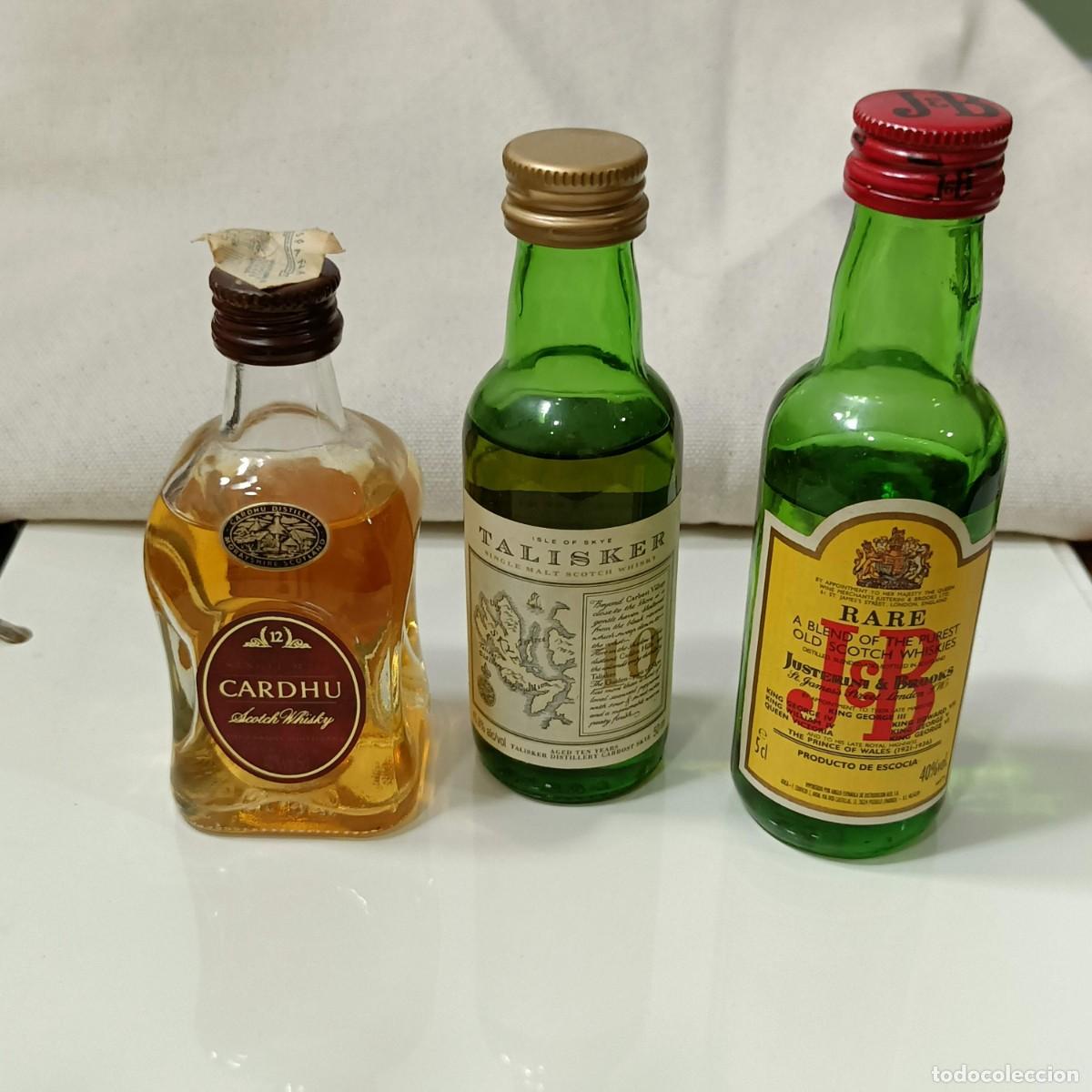 Alte Flaschen: 3 botellas en miniatura, diferentes marcas de wiski