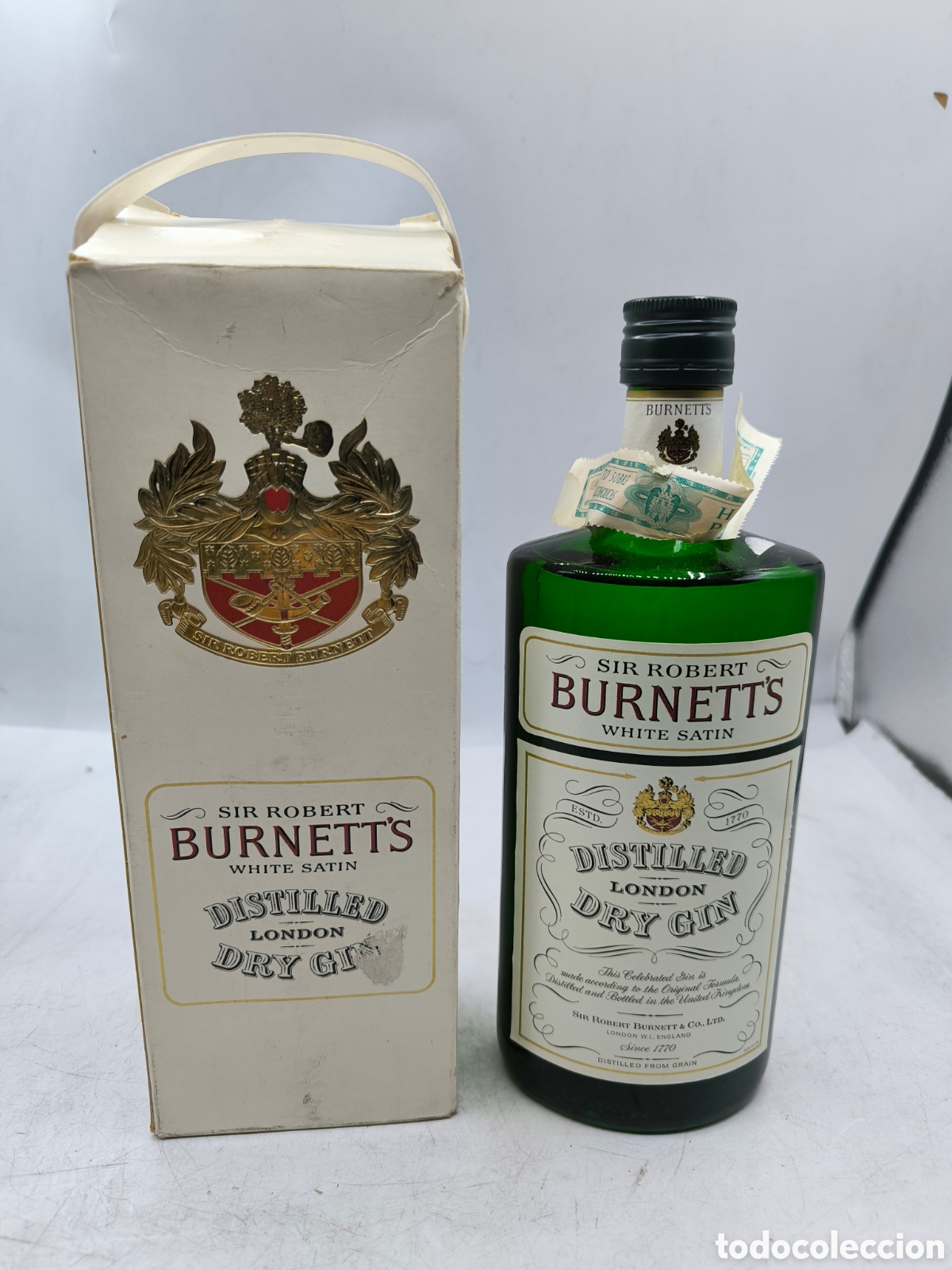 Botellas antiguas: Sir Robert burnett's White Satin dry gin. 75 CL.