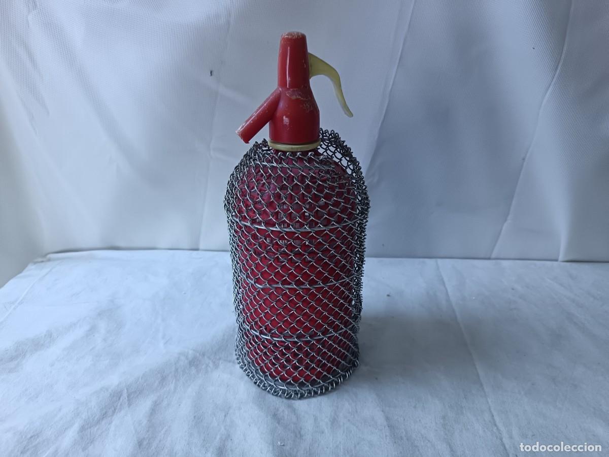 Botellas antiguas: Antiguo Sif&oacute;n, &iquest;Barranga? con armaz&oacute;n de pl&aacute;stico y sobrearmaz&oacute;n de rejilla, funcionando