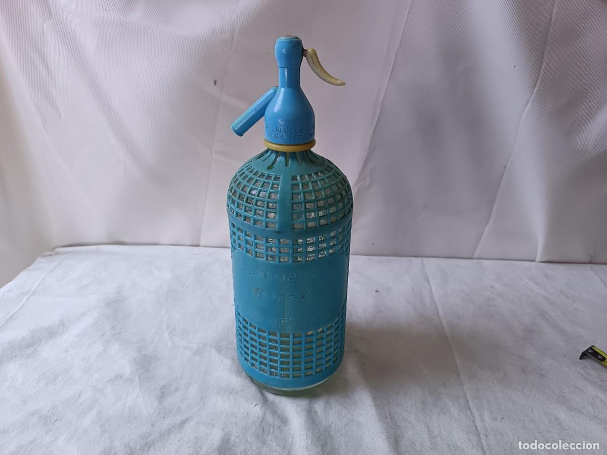 Botellas antiguas: Antiguo Sif&oacute;n, Carb&oacute;nica Alicantina, con armaz&oacute;n de pl&aacute;stico, funcionando