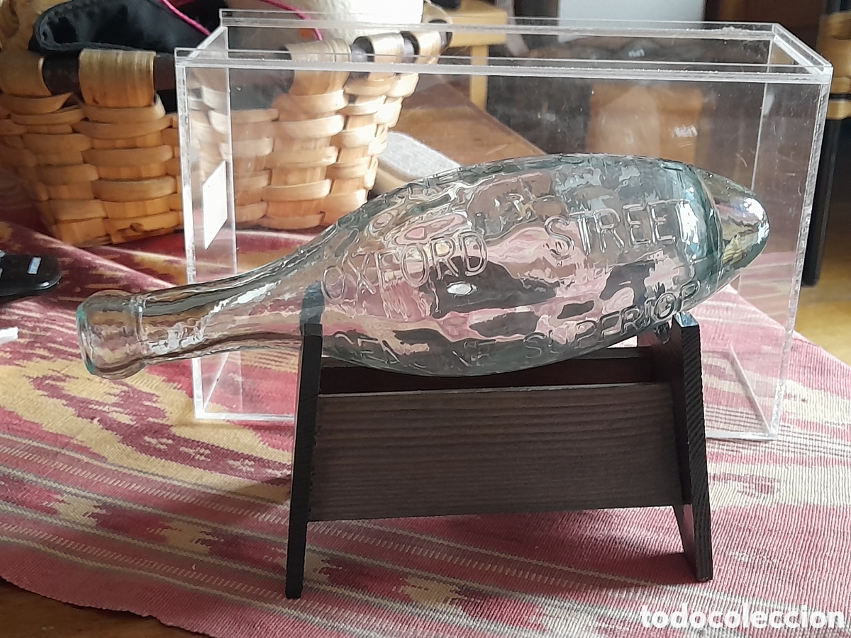 Botellas antiguas: Botella cristal en urna - Foto 3