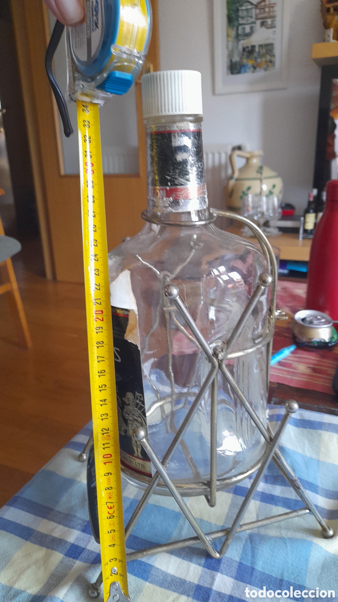 Botellas antiguas: Botell&oacute;n whisky con soporte - Foto 7