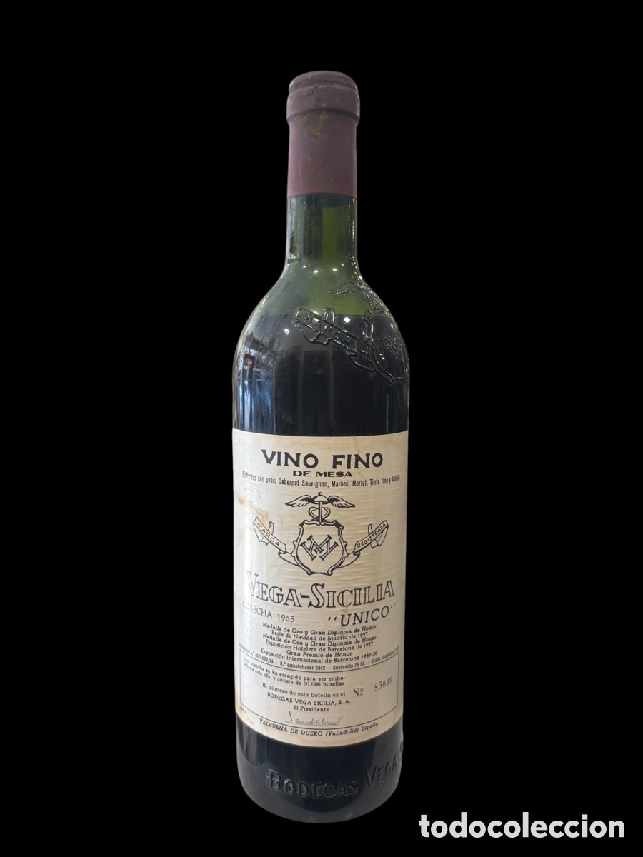 Botellas antiguas: Botella de vino. Vegas Sicilia &uacute;nico. 1965.