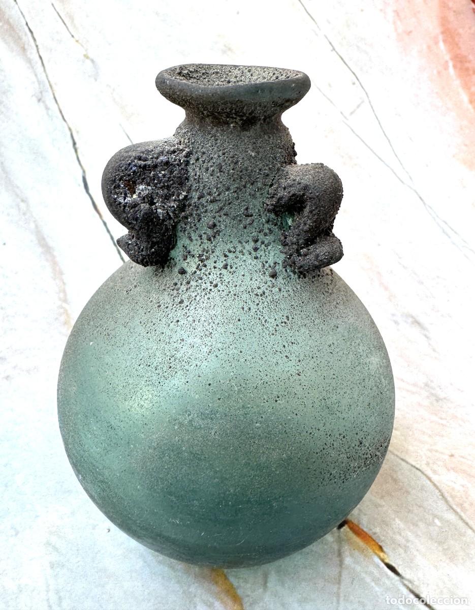 Botellas antiguas: Botella antigua de vidrio verde soplada a mano con marca de pontil | Decoraci&oacute;n r&uacute;stica vintage | D&eacute;