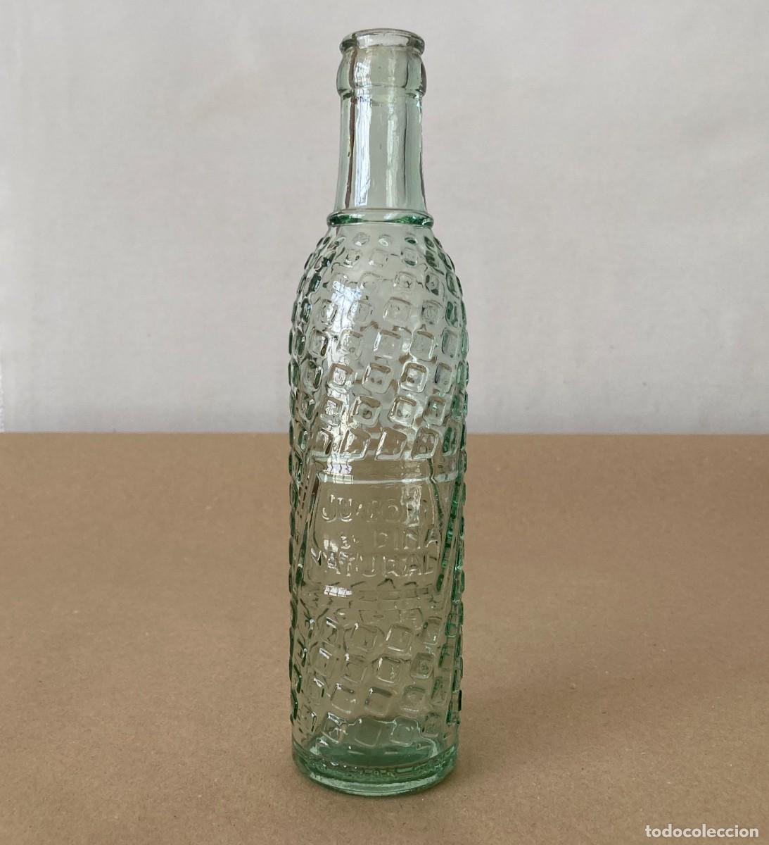Botellas antiguas: ANTIGUA BOTELLA JUGO DE PI&Ntilde;A NATURAL, CRISTAL SOPLADO EN RELIEVE, ESTEBAN GAY, A&Ntilde;OS 50