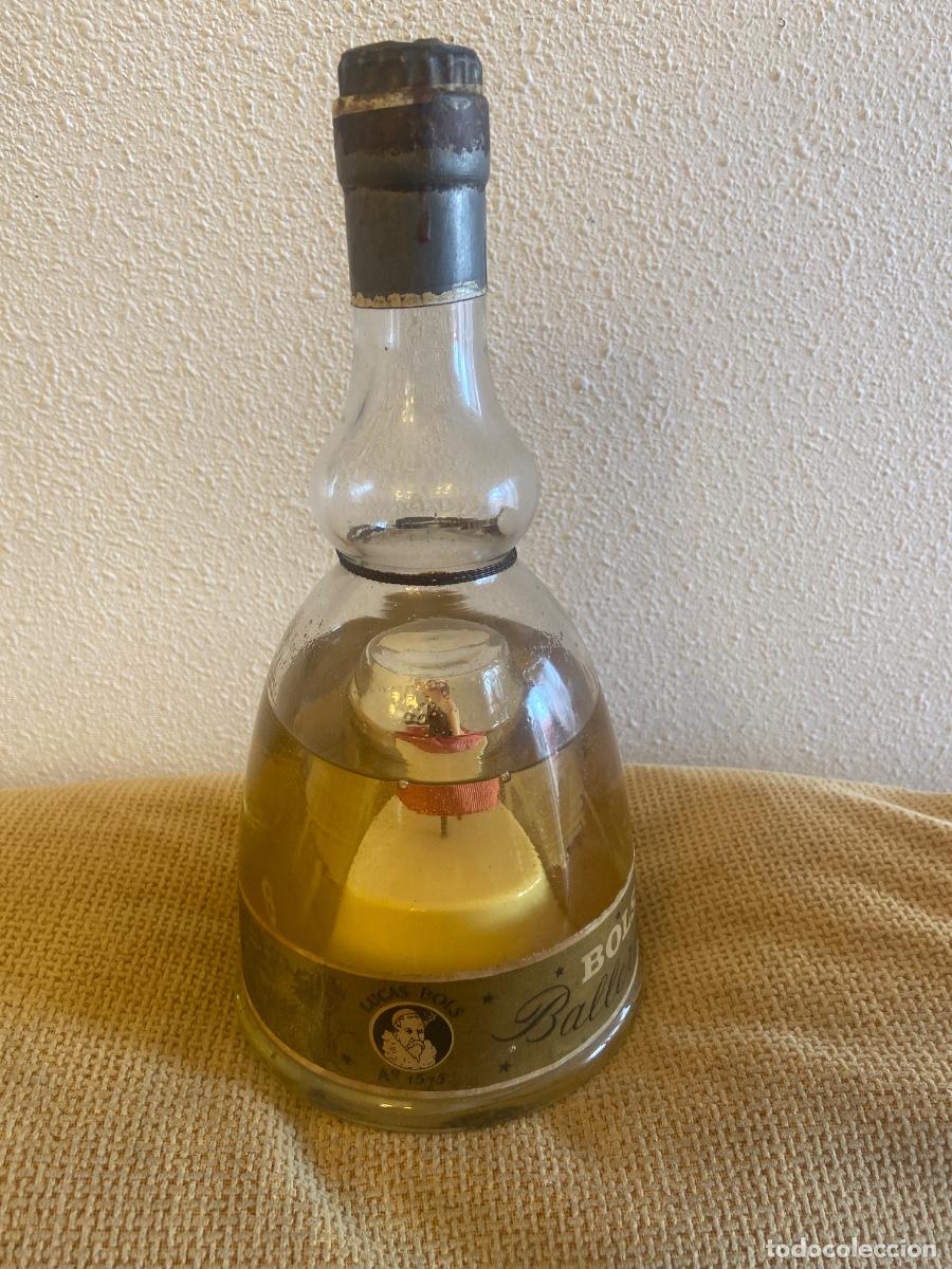 Botellas antiguas: Botella antigua Bols Ballerina
