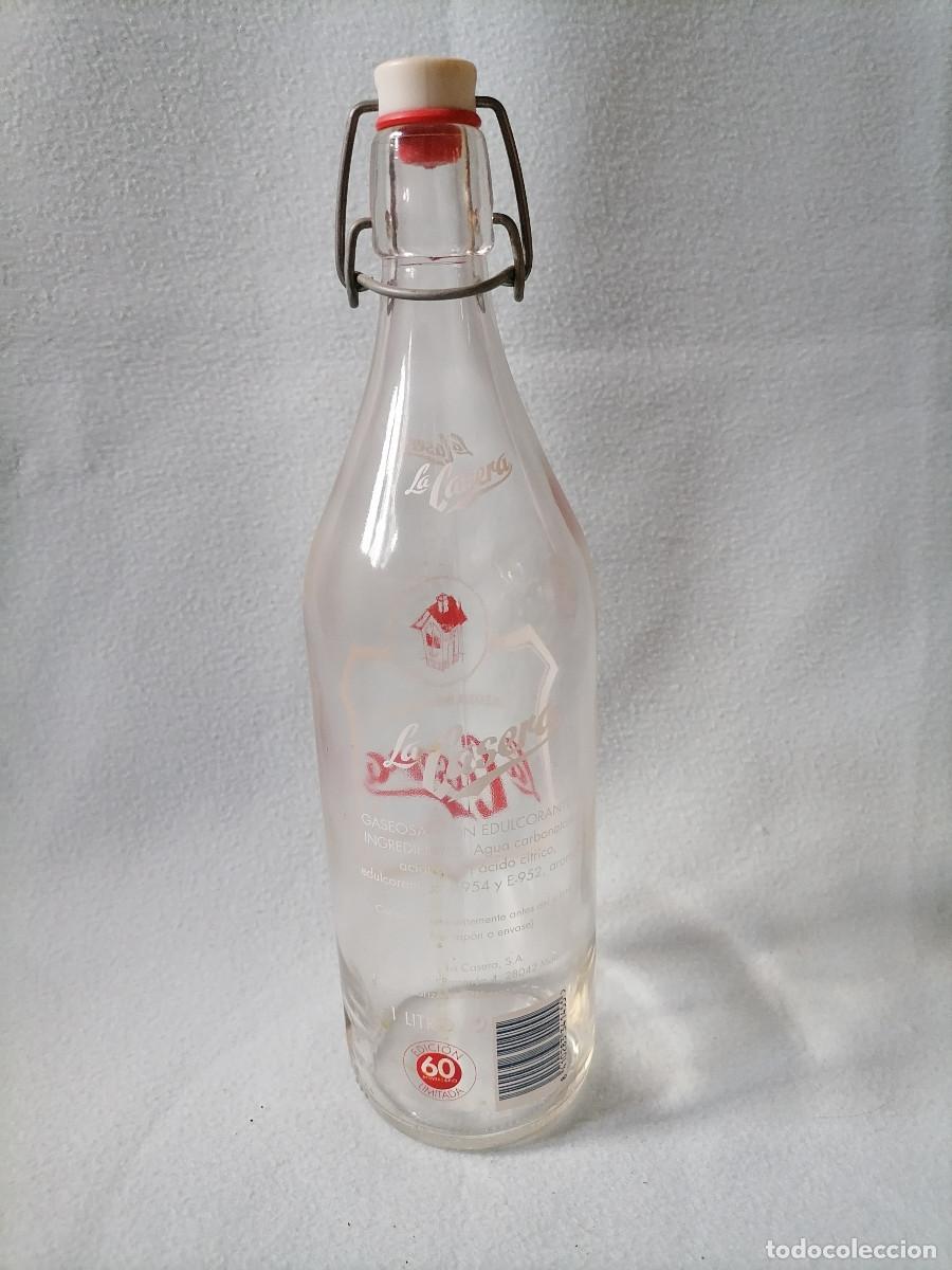 Botellas antiguas: Botella de Gaseosa La Casera Antigua - Foto 2