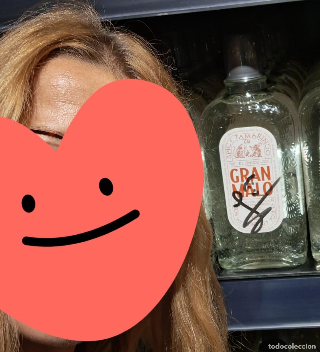 Botellas antiguas: Autografo Luisito Comunica - Foto 1