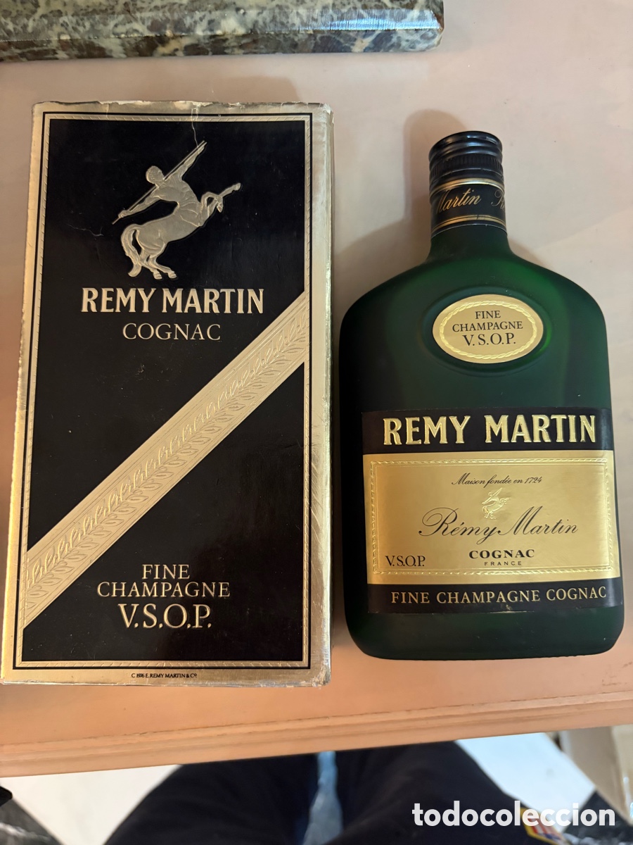 Botellas antiguas: Cognac Remy Martin 0,35L