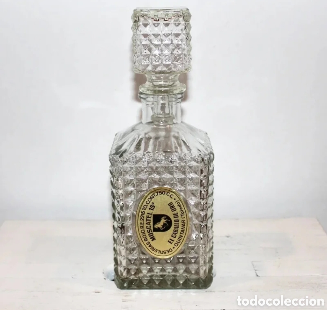 Botellas antiguas: Botella licorera a&ntilde;os 70/80 cristal de roca, 750cc