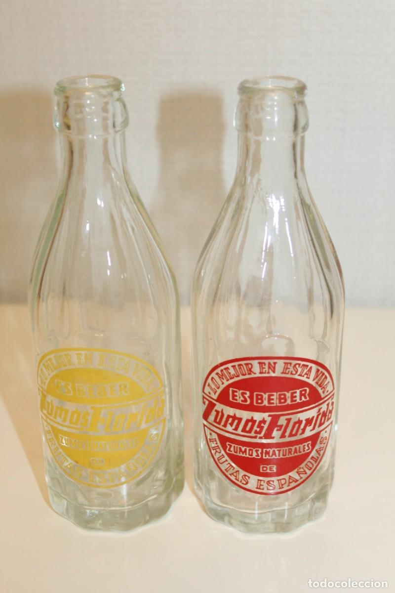 Botellas antiguas: 2 ANTIGUAS BOTELLAS ZUMOS FLORIDA - A&Ntilde;OS 60/70