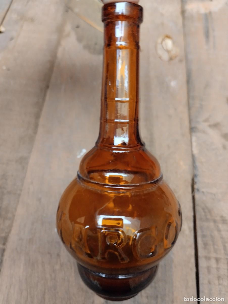 Botellas antiguas: Mini Botellin vintage licor MARGOT