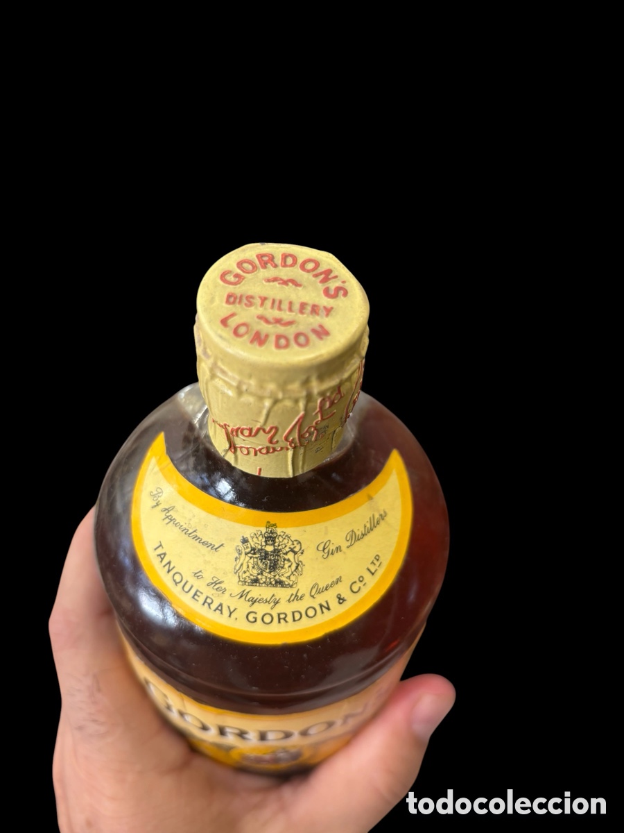 Botellas antiguas: Botella. Gordon,s. Lim&oacute;n Gin - Foto 2