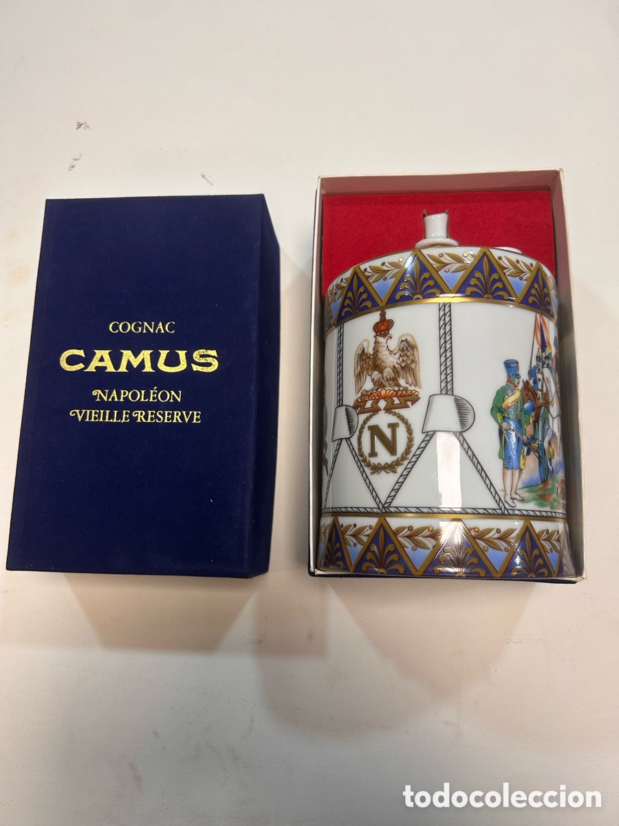 Botellas antiguas: Cognac Camus Napole&oacute;n Vieille Reserve