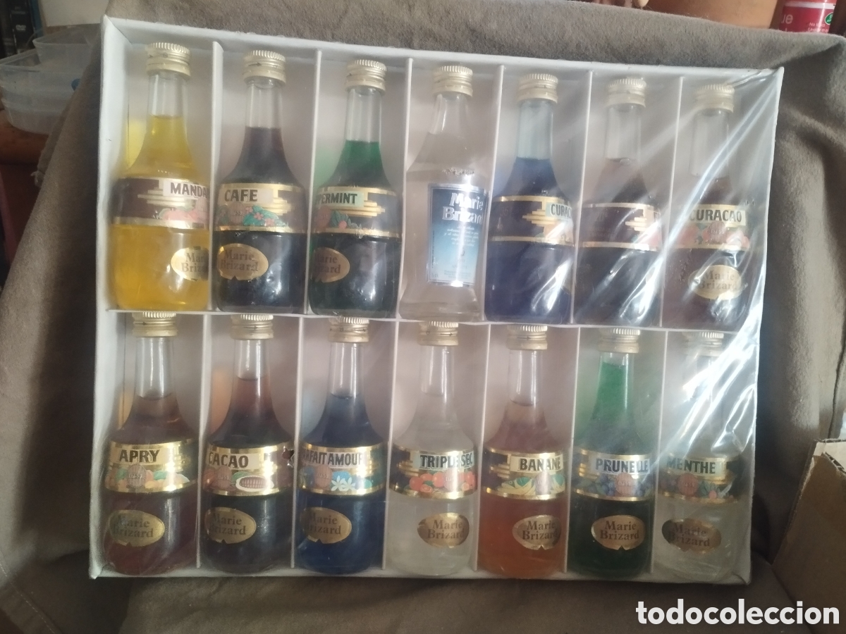Botellas antiguas: Caja botellines marie brizard - Foto 1