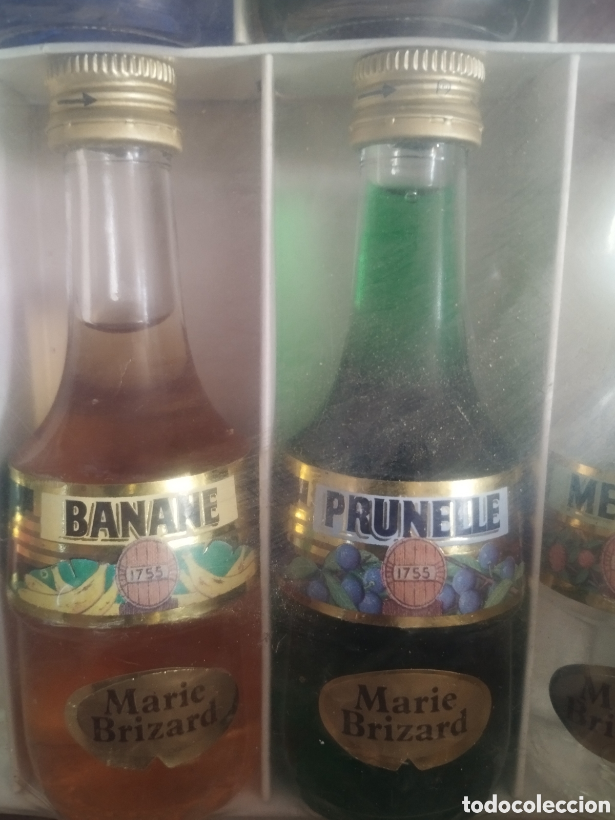 Botellas antiguas: Caja botellines marie brizard - Foto 4
