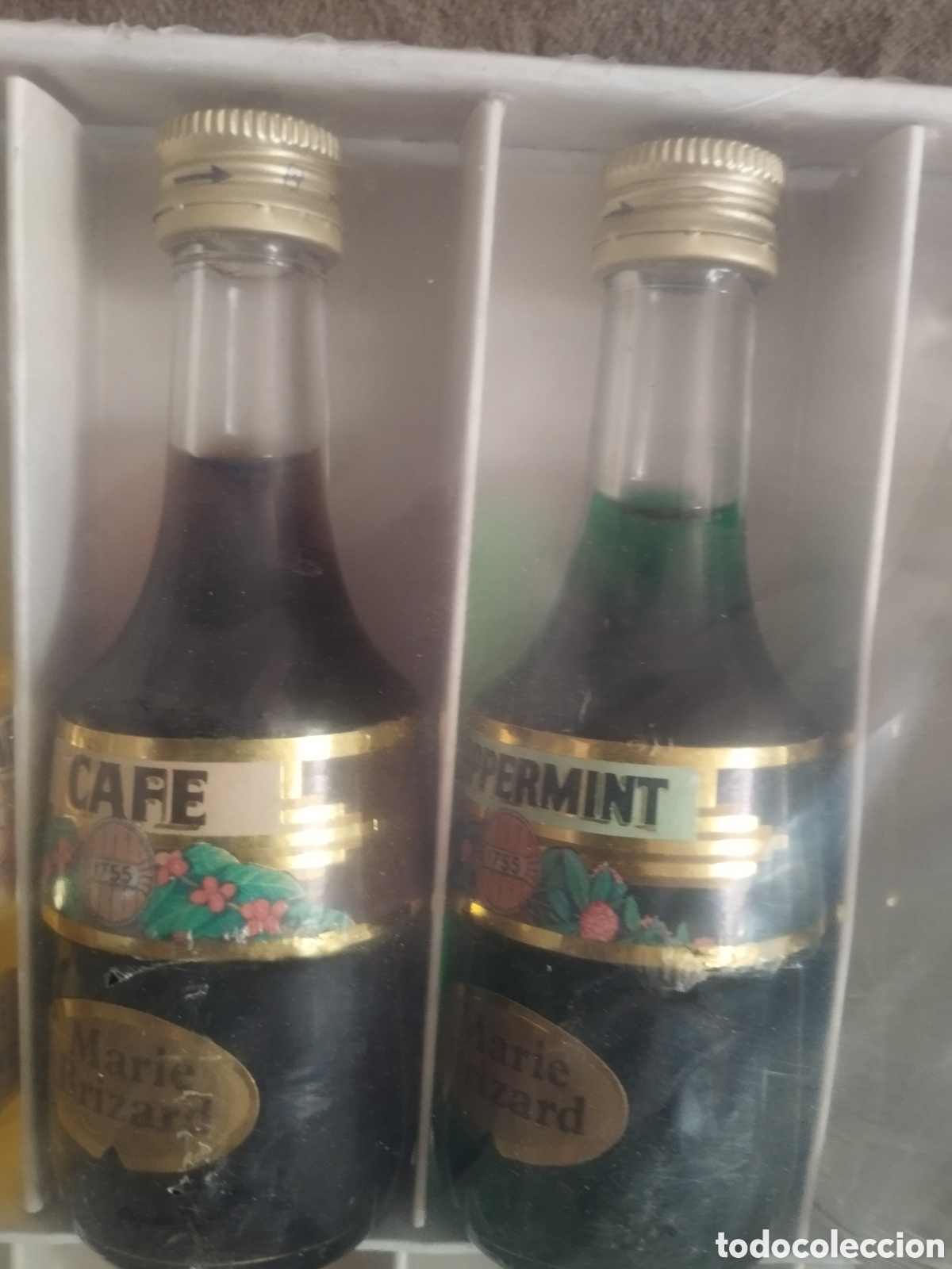 Botellas antiguas: Caja botellines marie brizard - Foto 8
