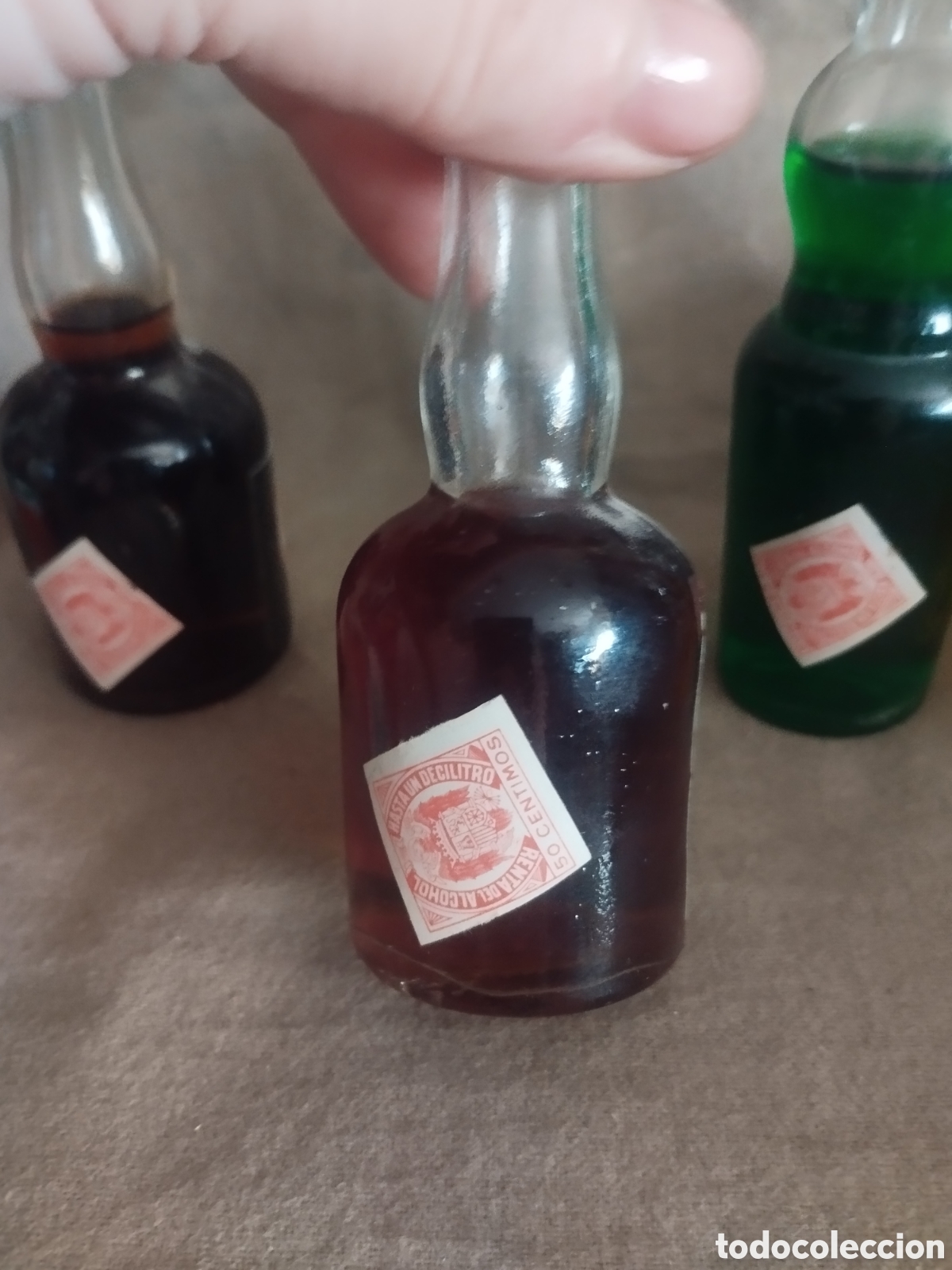 Botellas antiguas: Juego cinco botellines galiana - Foto 9