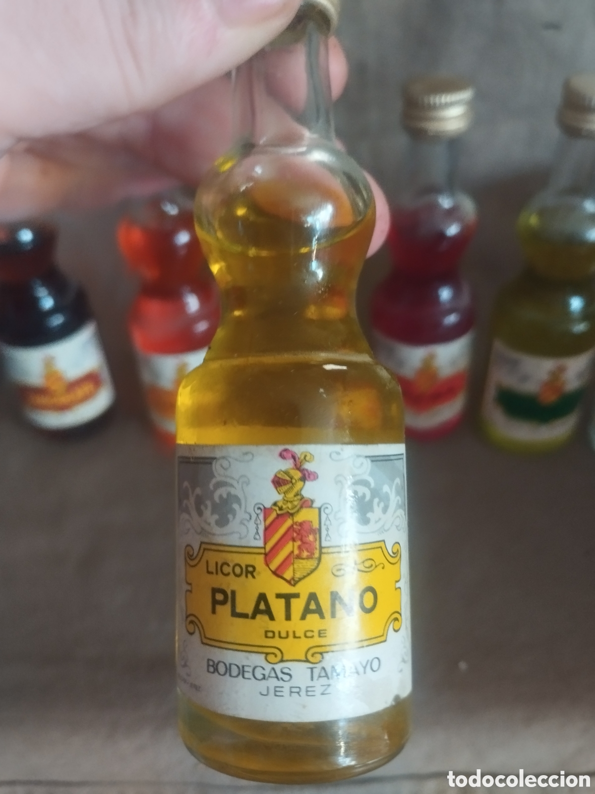 Botellas antiguas: Colecci&oacute;n botellines tamayo - Foto 4