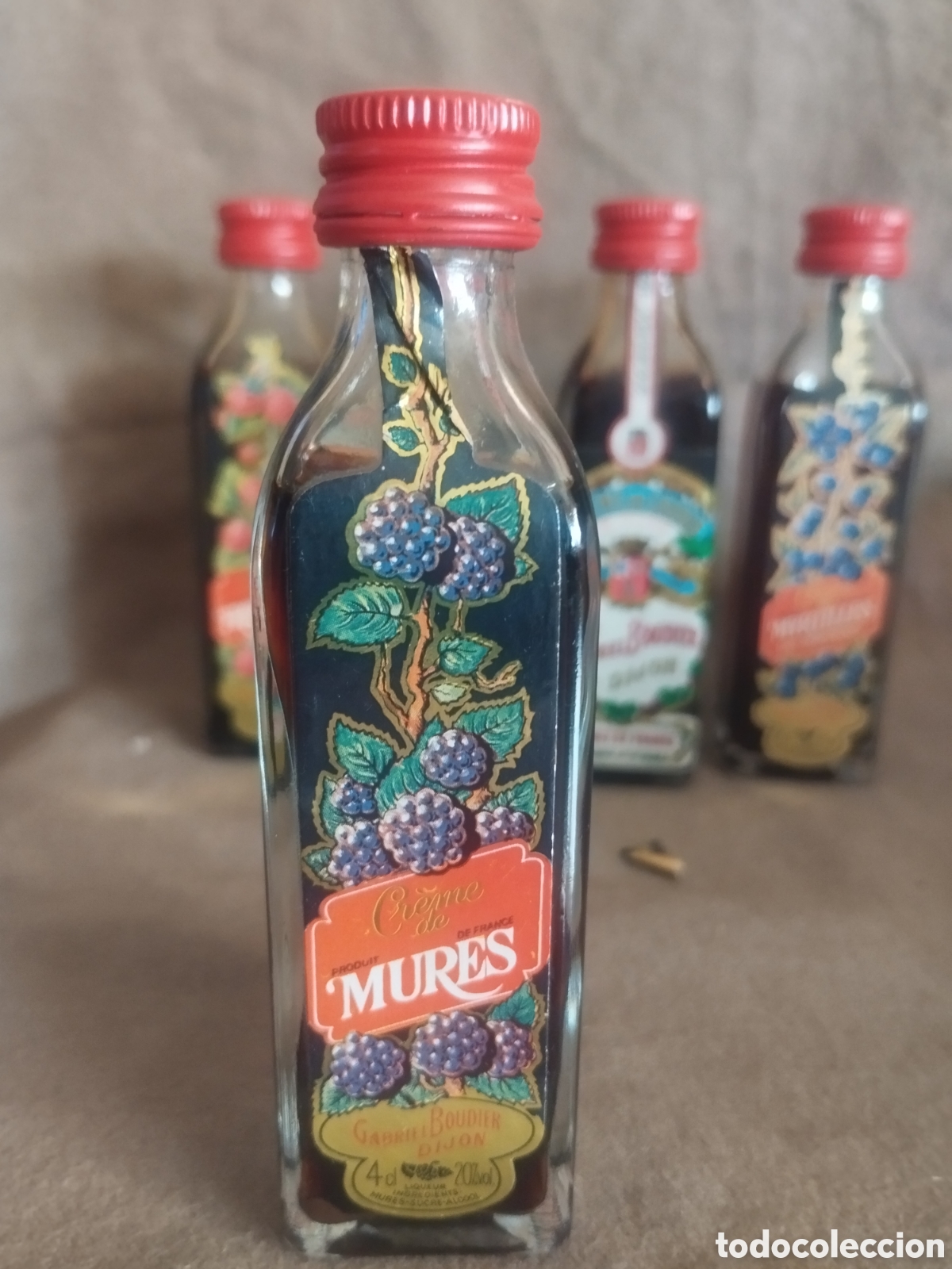 Botellas antiguas: Colecci&oacute;n botellines bourdier - Foto 6