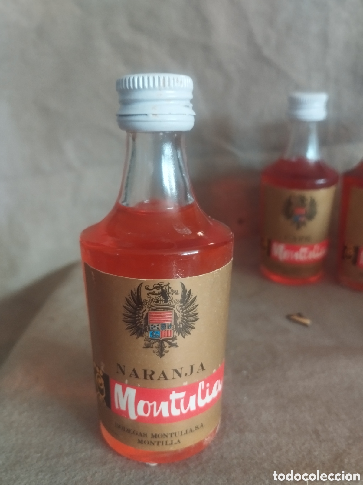 Botellas antiguas: 4 botellines montulia - Foto 5