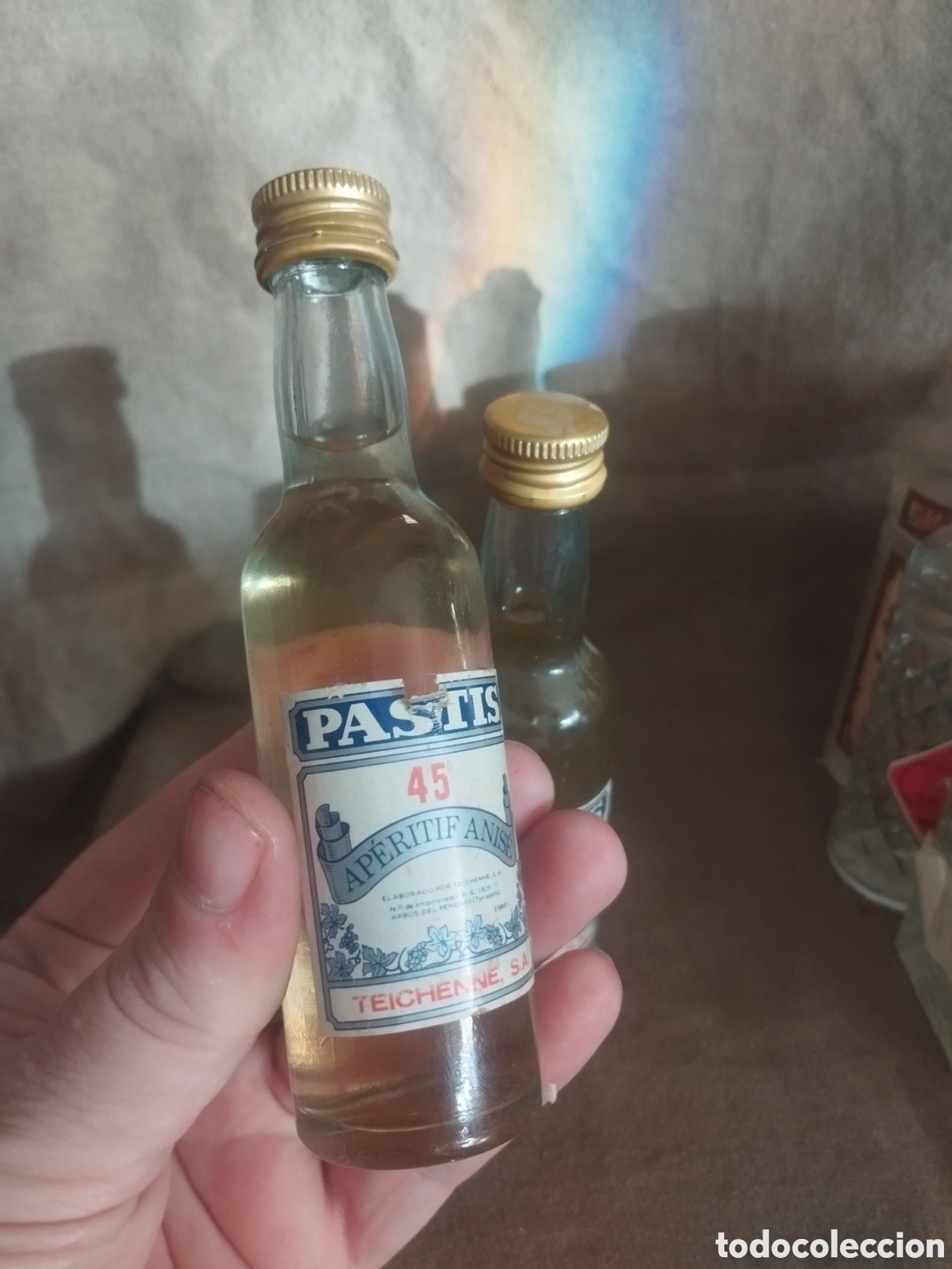 Botellas antiguas: Botellin an&iacute;s past&iacute;s 45 - Foto 3