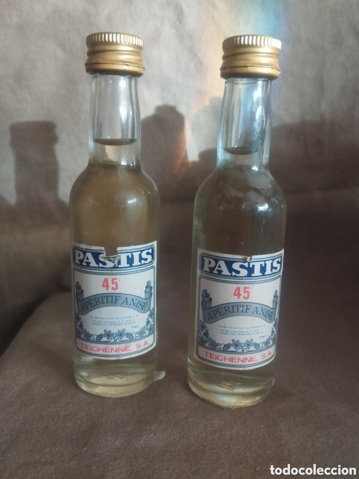 Botellas antiguas: Botellin an&iacute;s past&iacute;s 45 - Foto 1