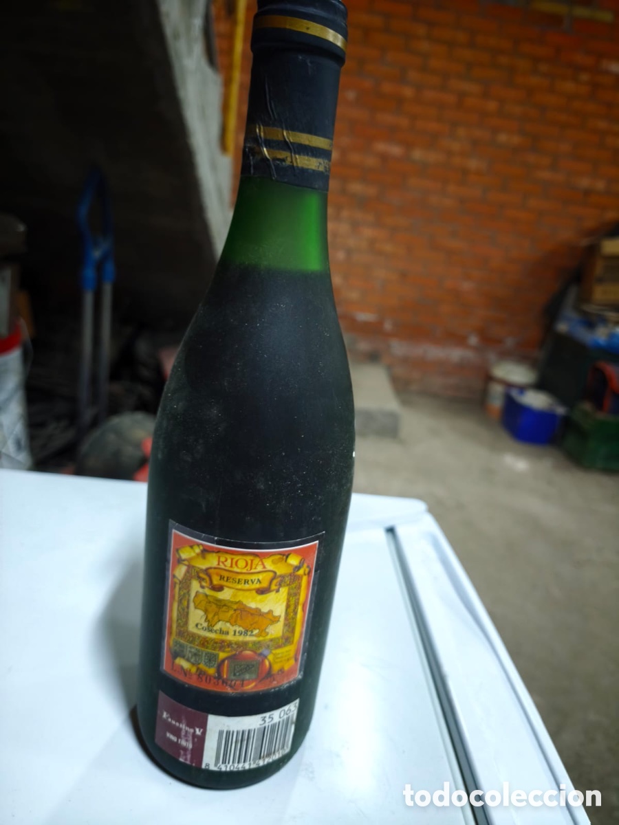 Botellas antiguas: Faustino V Reserva 1982 - Foto 2