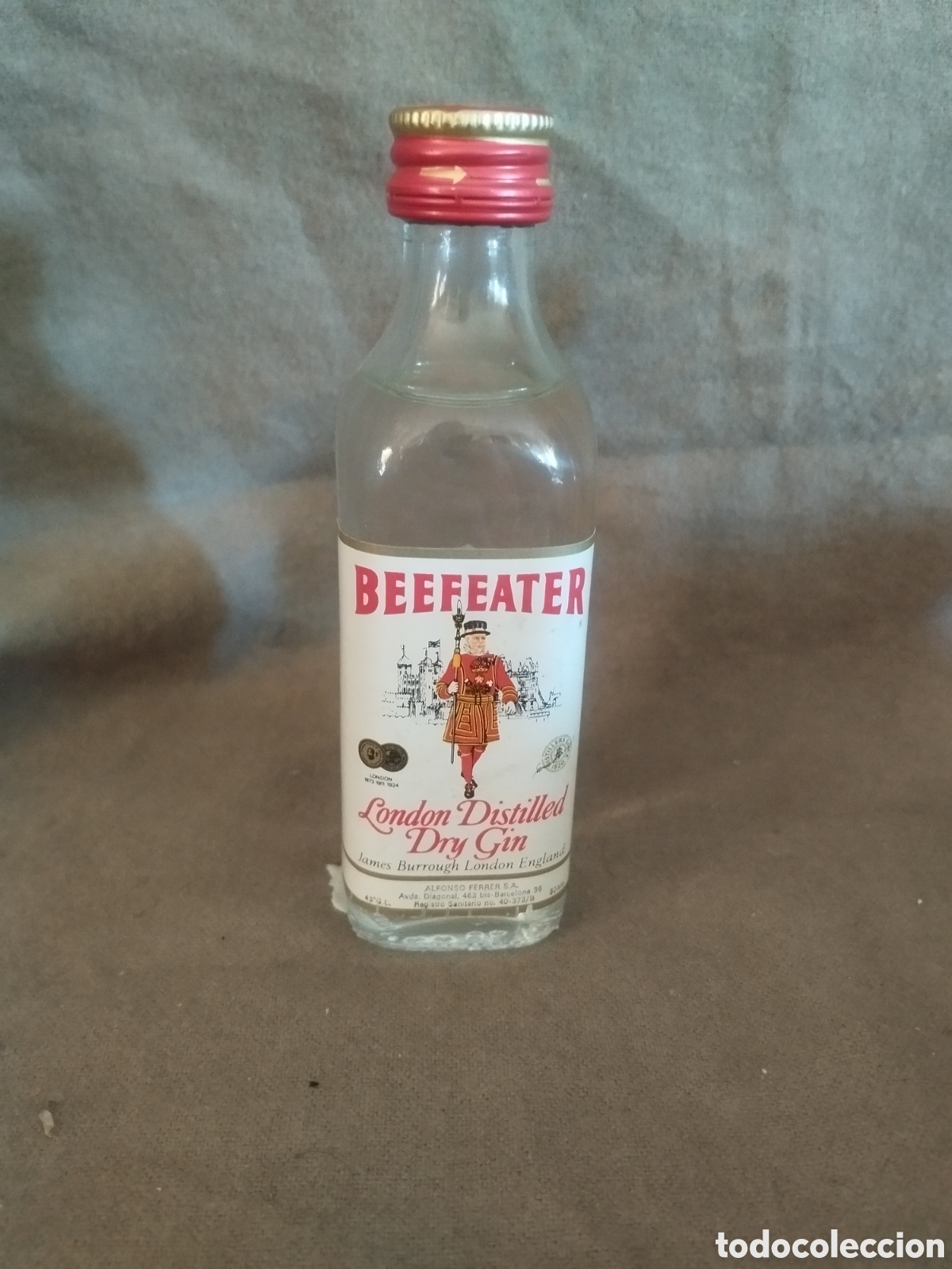 Botellas antiguas: Ginebra beefeater vintage