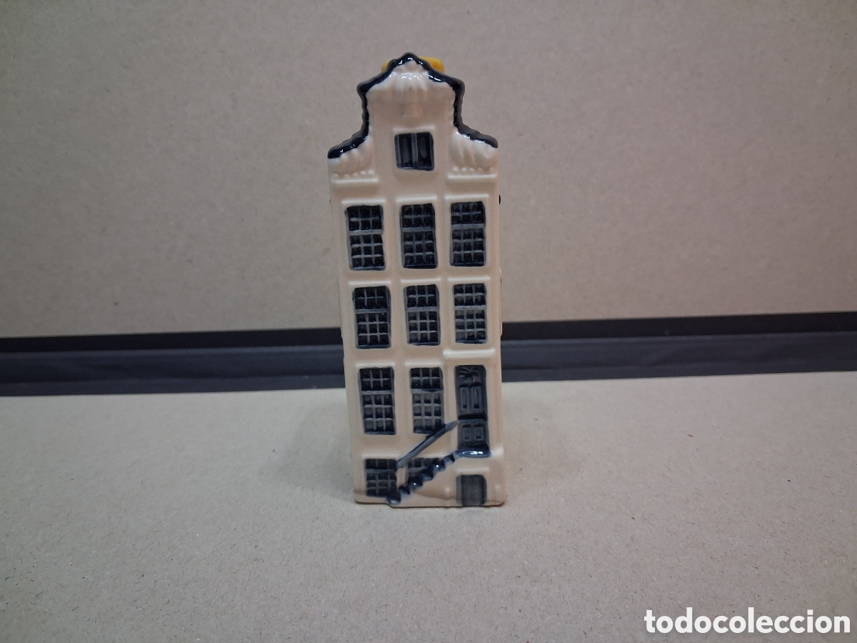 Alte Flaschen: Casita botella en cer&aacute;mica de Delft