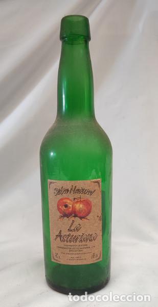 Botellas antiguas: ANTIGUA BOTELLA DE SIDRA LA ASTURIANA, CHAMPANERA DE VILLAVICIOSA, GIJON, ASTURIAS