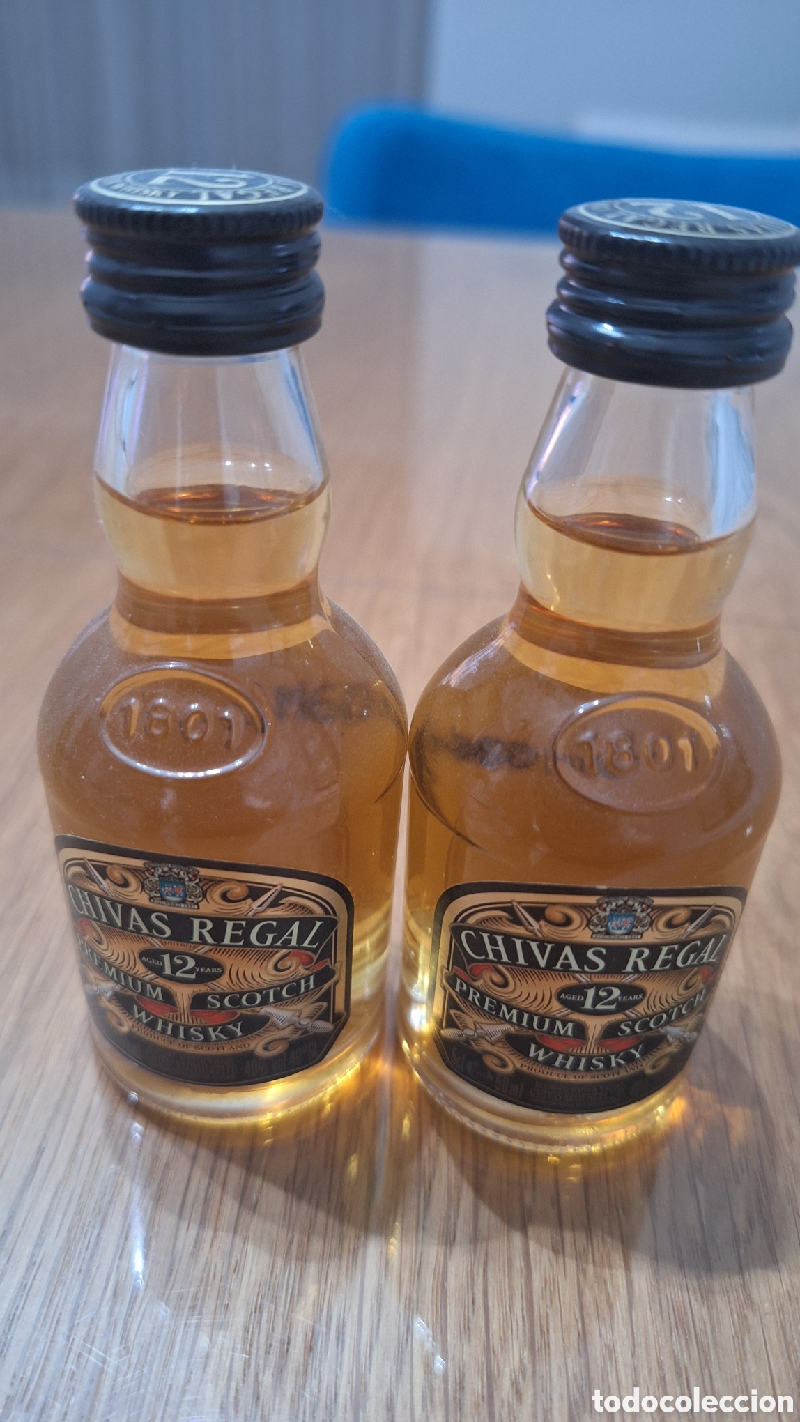Botellas antiguas: Miniaturas Chivas Whisky