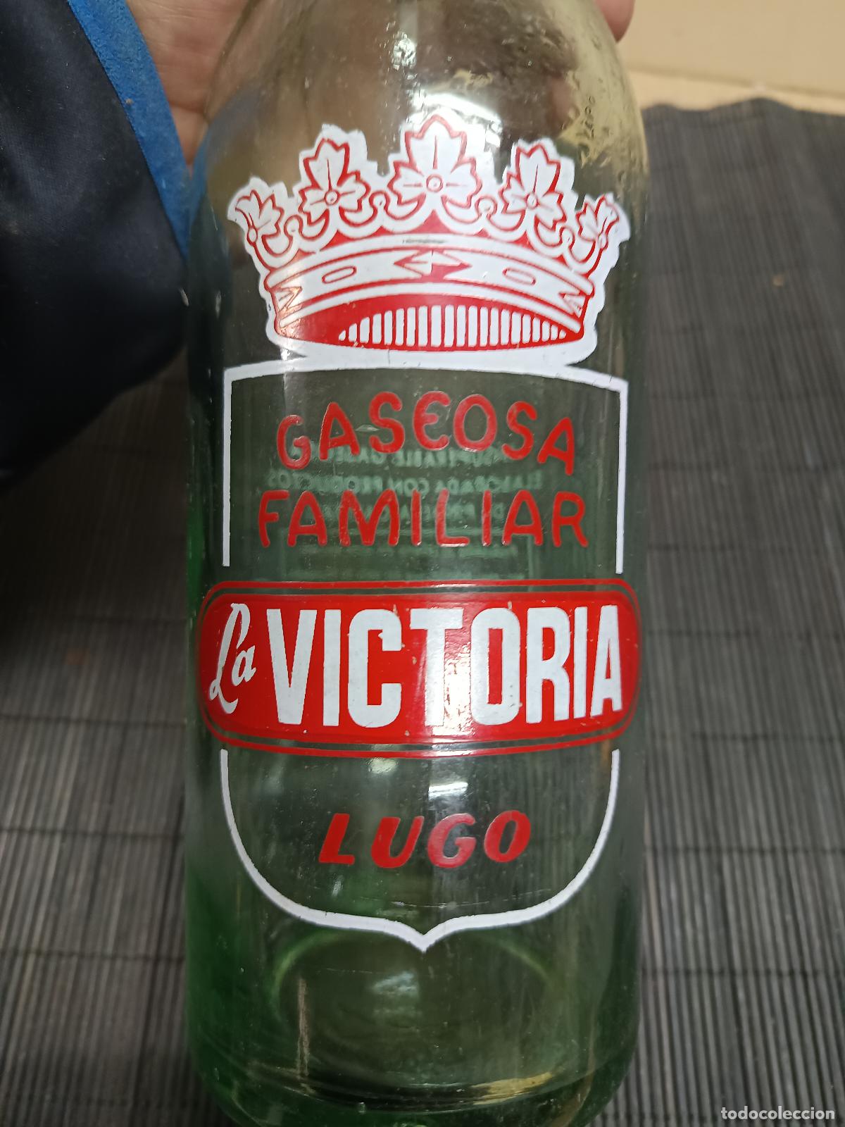 Botellas antiguas: ANTIGUA BOTELLA GASEOSA FAMILIAR LA VICTORIA . LUGO, SERIGRAFIADA, FABRICANTE 3460