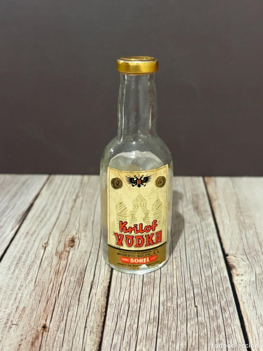 Botellas antiguas: BOTELL&Iacute;N. VODKA. KRILOF. DE MODESTO SOLER, S.A.