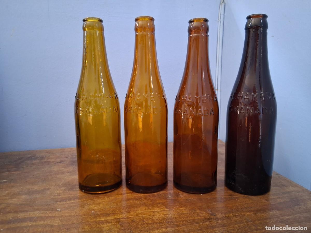 Botellas antiguas: 4 Botellas de cerveza Alhambra Granada relieve color marr&oacute;n ambar oscura
