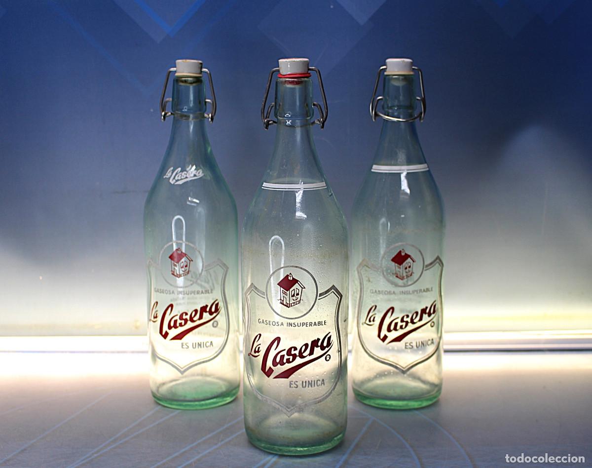 Botellas antiguas: Antiguas botellas de cristal La Casera.