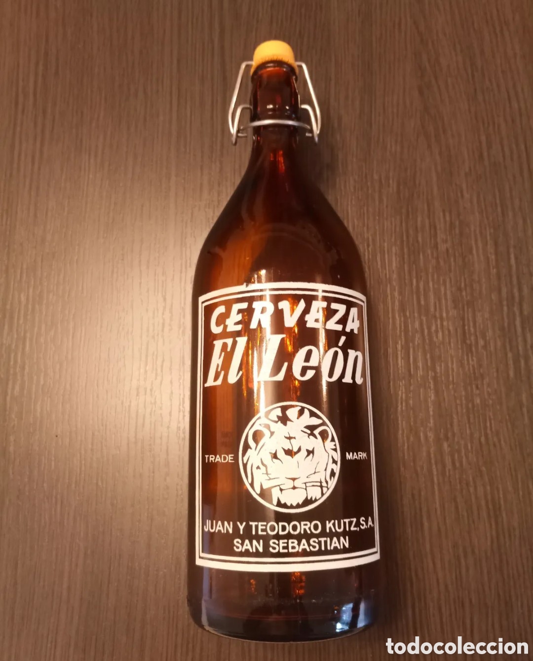 Botellas antiguas: Antigua Botella Cervezas EL LEON