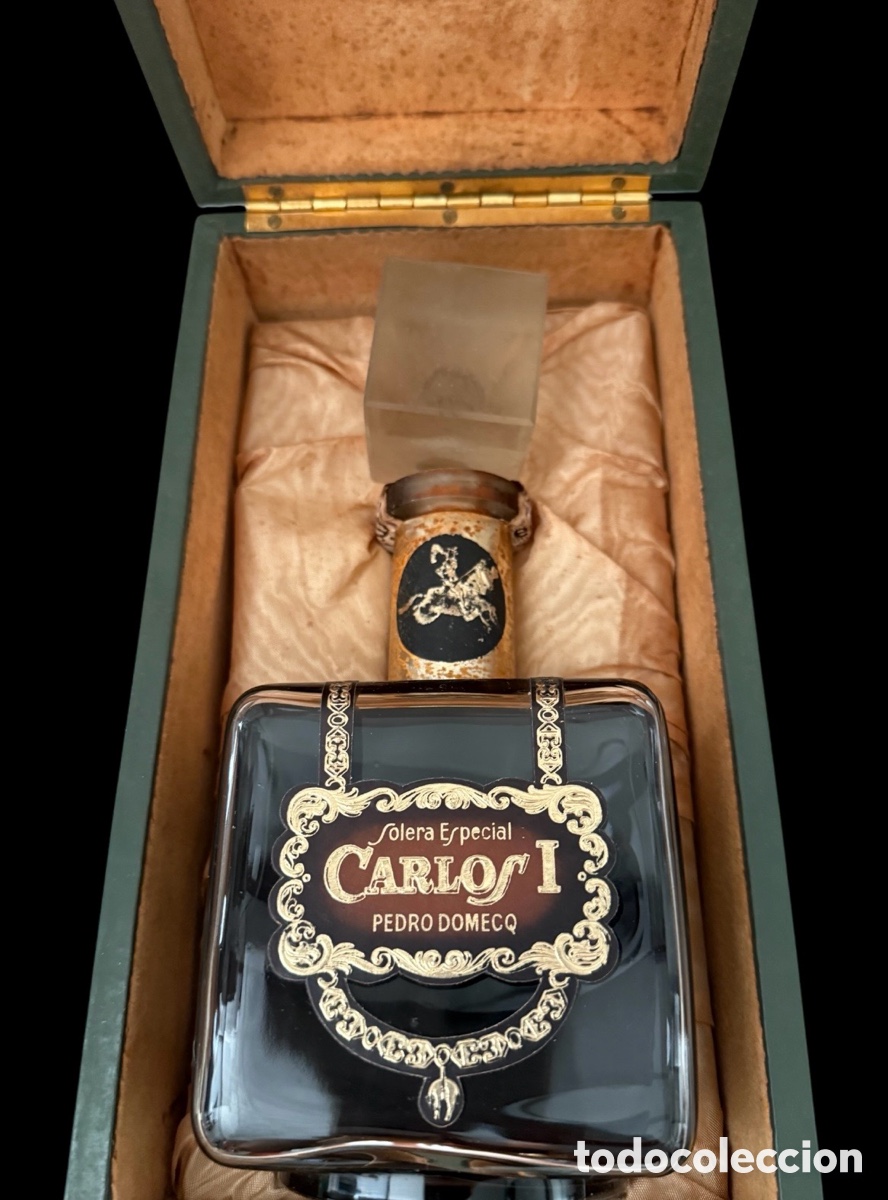 Botellas antiguas: Estuche solera especial Carlos I.Pedro Domecq
