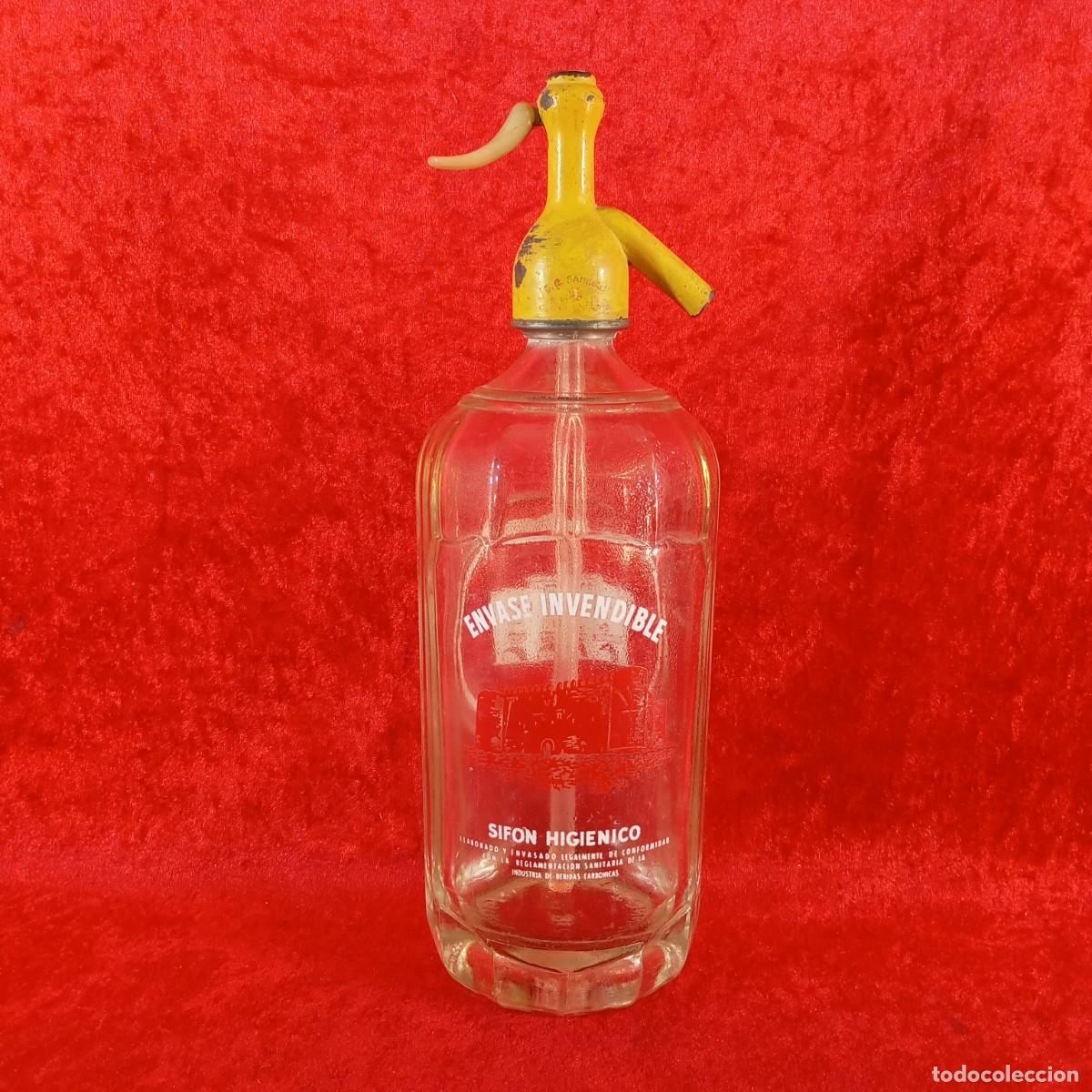 Botellas antiguas: SIF&Oacute;N VINTAGE - MIGUEL VIL&Aacute; - CARBONICAS MONTGRI - PATENTE TORROJA - S. 12 174 - 29,5 CM DE ALTO
