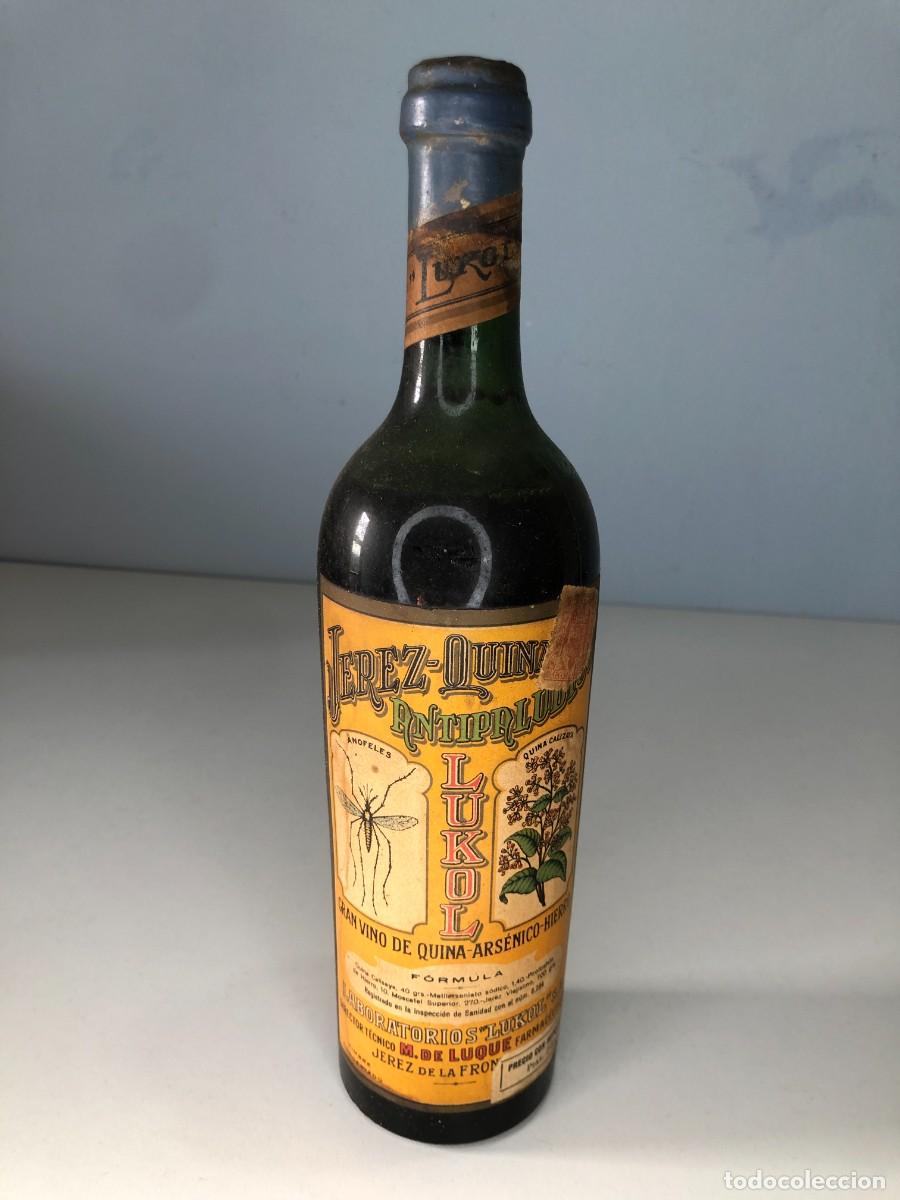 Botellas antiguas: Antigua botella Jerez Quina Antipal&uacute;dico Lukol 1920 Laboratorios Manuel de Luque Jerez